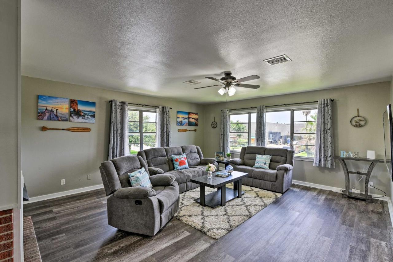Spacious And Modern Family Duplex In Galveston! 외부 사진