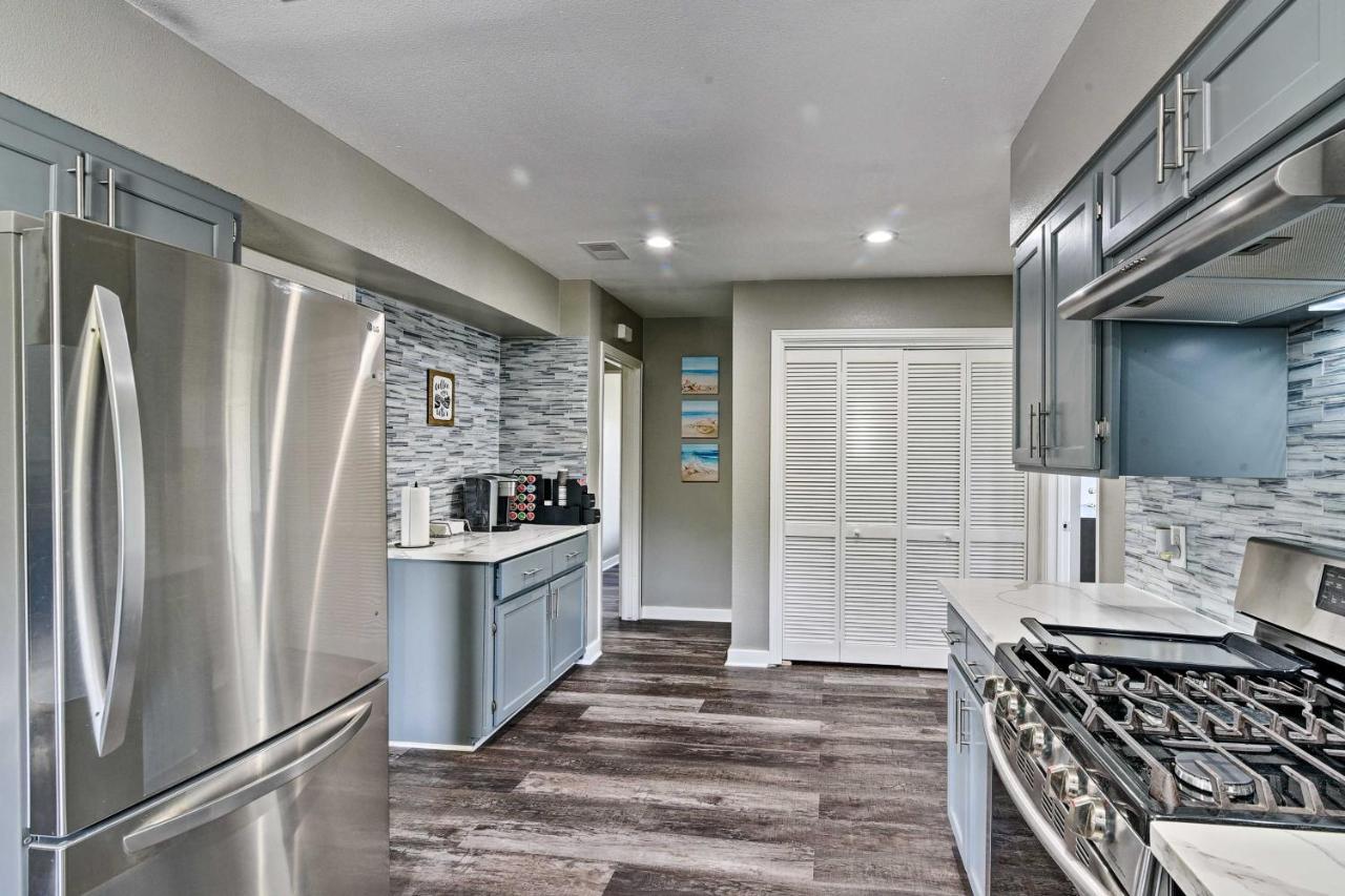 Spacious And Modern Family Duplex In Galveston! 외부 사진