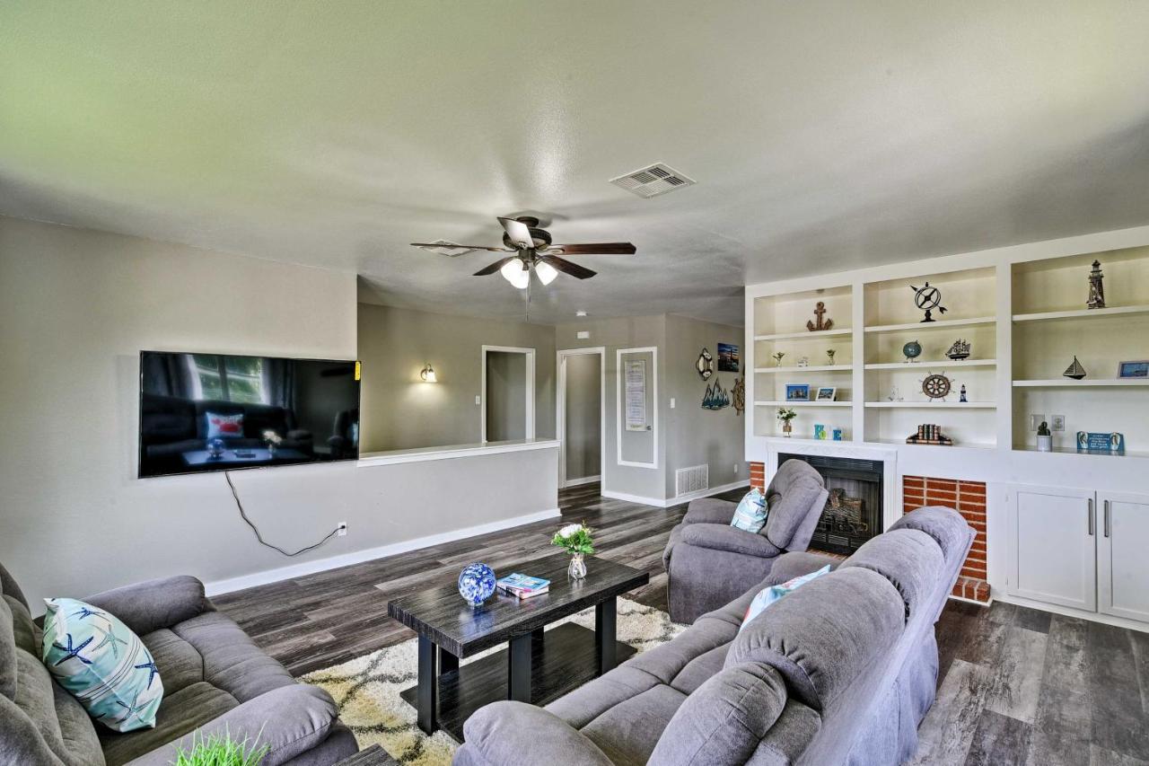 Spacious And Modern Family Duplex In Galveston! 외부 사진